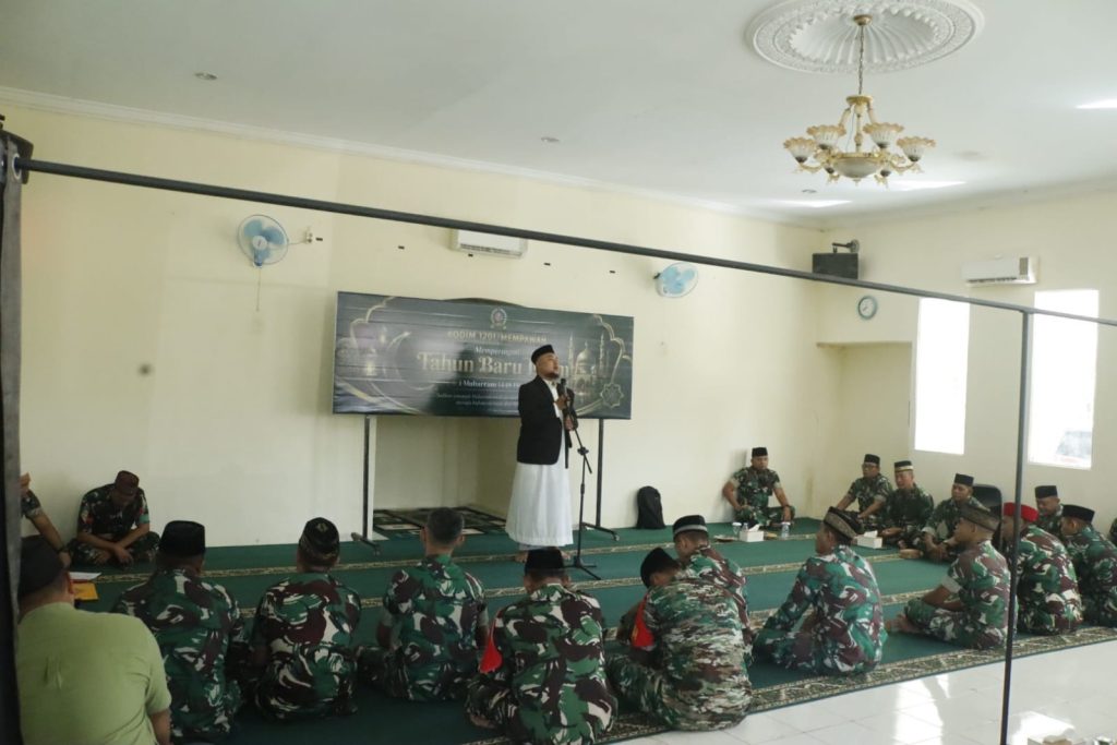 <h4><a href='https://postkotapontianak.com/doa-dan-tausyiah-warnai-peringatan-tahun-baru-islam-di-kodim-1201-mempawah/' title='Doa dan Tausyiah Warnai Peringatan Tahun Baru Islam di Kodim 1201/Mempawah'>Doa dan Tausyiah Warnai Peringatan Tahun Baru Islam di Kodim 1201/Mempawah</a></h4>