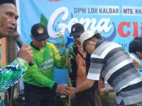 Kolaborasi LDII Kalbar dan MTs Khairul Hikmah Sulap Madrasah Jadi Oase Hijau lewat “Gema Cling”