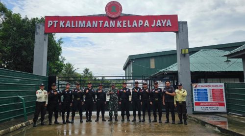 Bangun Satpam Tangguh dan Berkarakter, Babinsa Ahmad Tajid Tanamkan Nilai Bela Negara