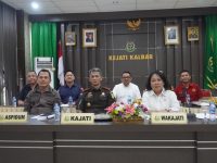 KEJATI KALBAR HADIRKAN KEADILAN YANG HUMANIS, CEPAT, DAN BERKEPASTIAN HUKUM