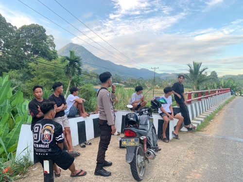 Adanya Pengaduan Masyarakat Tentang Balapan Liar, Personel Polsek Mempawah Hulu Cek Lokasi di Desa Tiang Tanjung