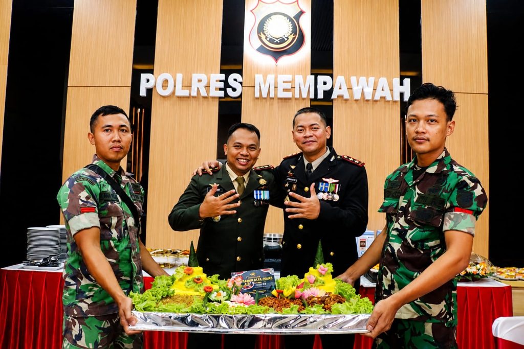 <h4><a href='https://postkotapontianak.com/bawa-tumpeng-ke-polres-dandim-1201-mempawah-pererat-sinergitas-tni-polri-di-hari-bhayangkara-ke-80/' title='Bawa Tumpeng ke Polres, Dandim 1201/Mempawah Pererat Sinergitas TNI–Polri di Hari Bhayangkara ke-80'>Bawa Tumpeng ke Polres, Dandim 1201/Mempawah Pererat Sinergitas TNI–Polri di Hari Bhayangkara ke-80</a></h4>