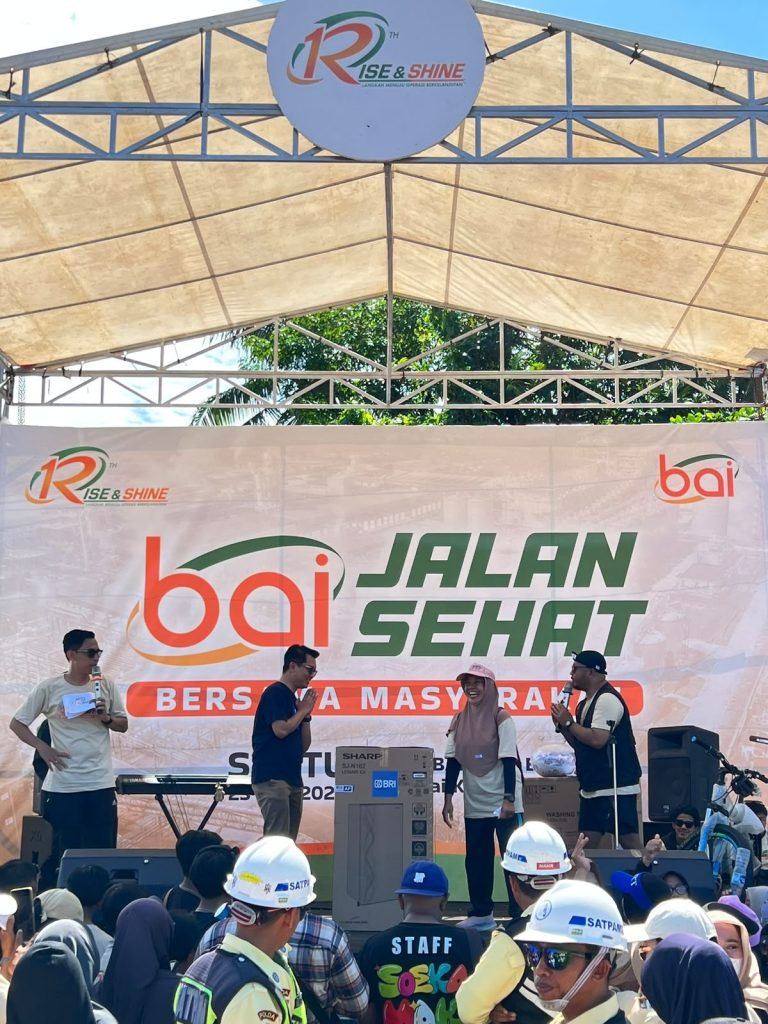 <h4><a href='https://postkotapontianak.com/bri-cabang-mempawah-meriahkan-jalan-sehat-hut-ke-13-pt-bai-kenalkan-brimo-hingga-hadirkan-undian-berhadiah/' title='BRI Cabang Mempawah Meriahkan Jalan Sehat HUT ke-12 PT BAI, Kenalkan BRImo hingga Hadirkan Undian Berhadiah'>BRI Cabang Mempawah Meriahkan Jalan Sehat HUT ke-12 PT BAI, Kenalkan BRImo hingga Hadirkan Undian Berhadiah</a></h4>
