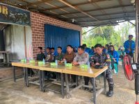 Kolaborasi TNI dan Mahasiswa, Peresmian Plang Batas Desa Wajok Hilir–Jungkat Berlangsung Khidmat