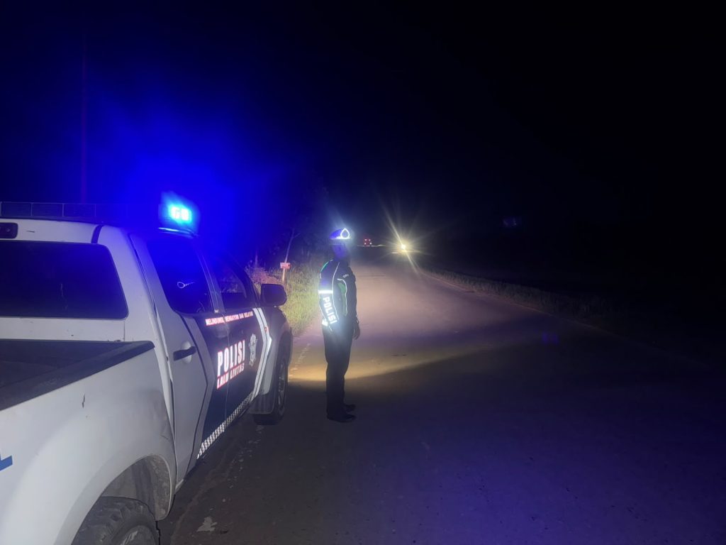 <h4><a href='https://postkotapontianak.com/satlantas-polres-melawi-intensifkan-patroli-malam-ciptakan-kamseltibcarlantas-di-kota-nanga-pinoh/' title='Satlantas Polres Melawi Intensifkan Patroli Malam, Ciptakan Kamseltibcarlantas di Kota Nanga Pinoh'>Satlantas Polres Melawi Intensifkan Patroli Malam, Ciptakan Kamseltibcarlantas di Kota Nanga Pinoh</a></h4>