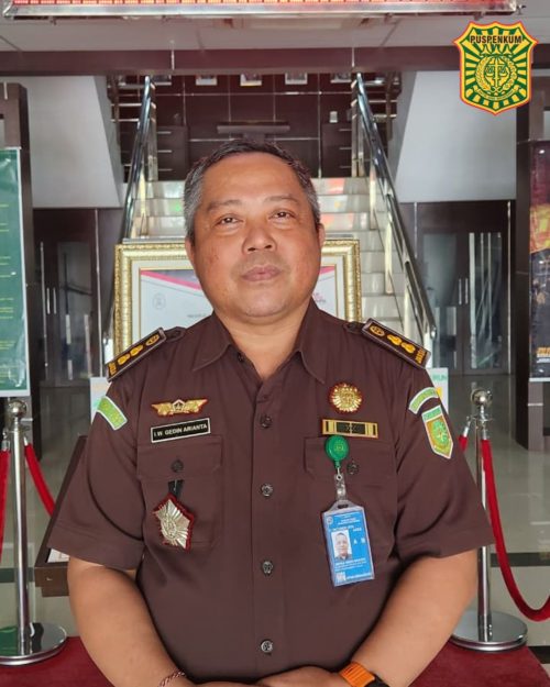 KAJATI KALBAR TEGASKAN PEMERIKSAAN INTERNAL DILAKUKAN SECARA OBJEKTIF,  TINDAK LANJUTI INFORMASI YANG BEREDAR TERKAIT  DUGAAN KETERLIBATAN PEGAWAI KEJARI SEKADAU