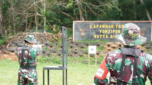 Pelihara Naluri Tempur Prajurit, Anggota Kodim 1201/Mempawah Laksanakan Latihan Menembak