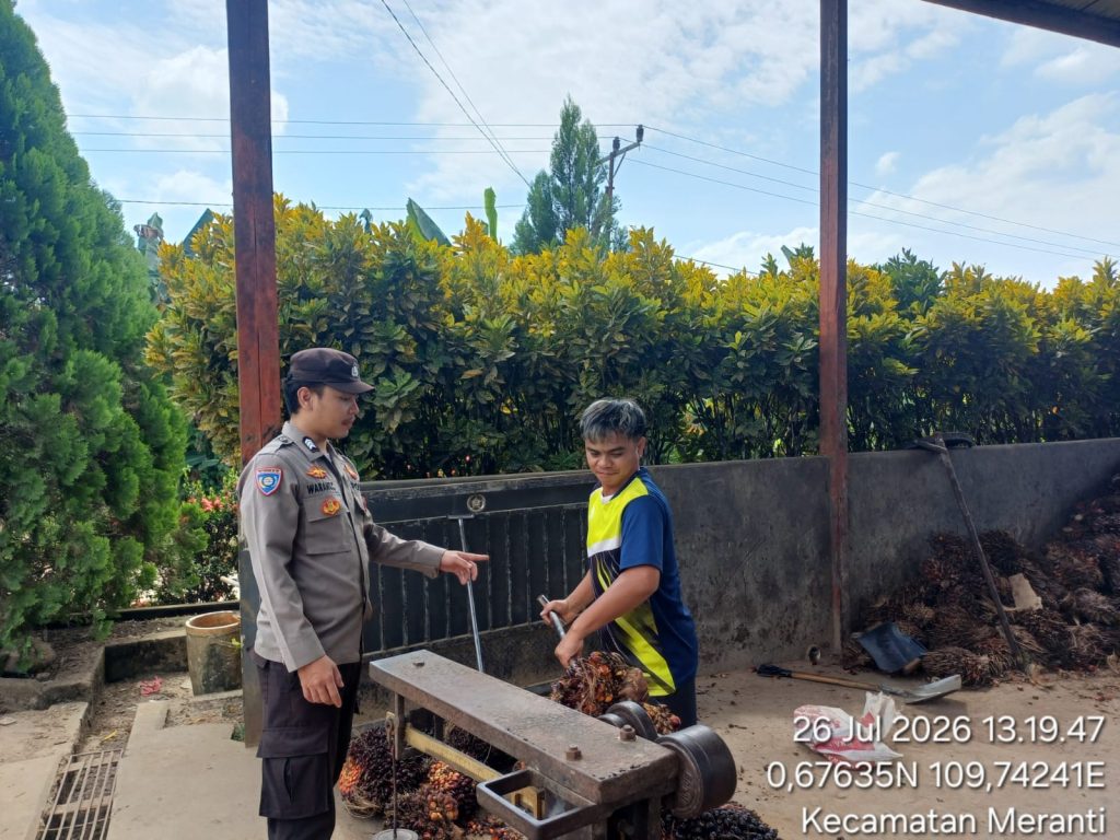 Dekat dengan Masyarakat, Patroli Dialogis Polsek Meranti Sasar Aktivitas di RAM Sawit
