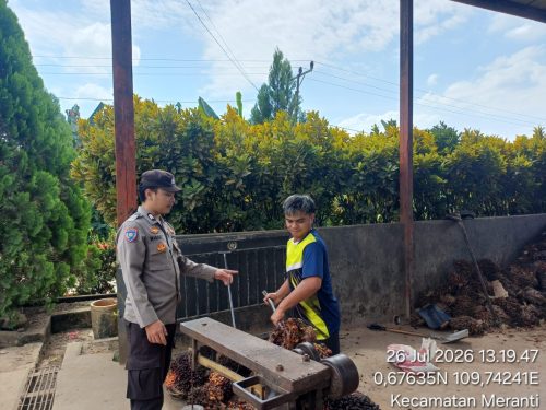Dekat dengan Masyarakat, Patroli Dialogis Polsek Meranti Sasar Aktivitas di RAM Sawit