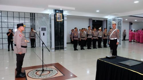 Kapolda Kalbar Pimpin Pelantikan Karolog, Dirbinmas, dan Ka SPN, Perkuat Soliditas Organisasi