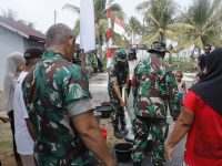 TNI AD Bergerak Kodim 1201/Mempawah Salurkan Air Bersih ke Wilayah Pesisir Terdampak Kemarau