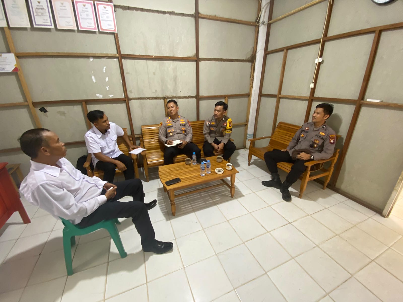 Kunker ke Desa Mentonyek, Kapolsek Mempawah Hulu Perkuat Sinergitas Ketahanan Pangan dan Antisipasi Karhutla