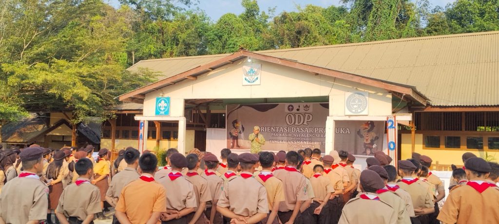 Koramil 1201-05/Toho Melaksanakan Kegiatan Orientasi Dasar Pramuka bagi Siswa-Siswi Baru