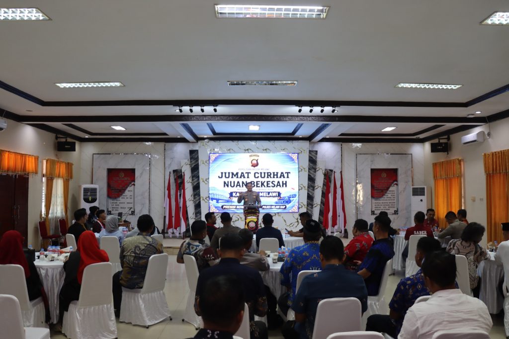 <h4><a href='https://postkotapontianak.com/jumat-curhat-kapolres-melawi-bersama-ormas-dan-elemen-masyarakat-akbp-kahfi-siap-menindak-lanjuti/' title='Jumat Curhat Kapolres Melawi Bersama Ormas dan Elemen Masyarakat, AKBP Kahfi : Siap Menindak Lanjuti'>Jumat Curhat Kapolres Melawi Bersama Ormas dan Elemen Masyarakat, AKBP Kahfi : Siap Menindak Lanjuti</a></h4>