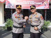 Tradisi Adat Sambut Kapolres Baru, AKBP Budi Hartono Resmi Pimpin Polres Sintang
