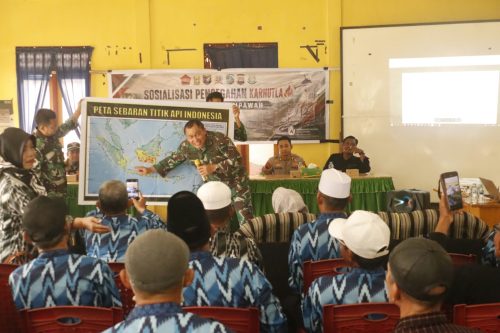 HARI DEMI HARI BERLANJUT, TIM PENYULUH MABES TNI PERLUAS EDUKASI PENCEGAHAN KARHUTLA DI MEMPAWAH