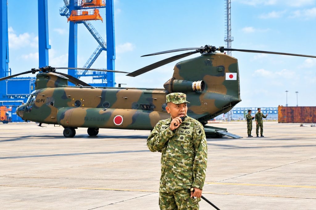 <h4><a href='https://postkotapontianak.com/chinook-ch-47-jepang-uji-terbang-di-kalbar-dandim-mempawah-pantau-langsung-dukungan-penanganan-karhutla/' title='Chinook CH-47 Jepang Uji Terbang di Kalbar, Dandim Mempawah Pantau Langsung Dukungan Penanganan Karhutla'>Chinook CH-47 Jepang Uji Terbang di Kalbar, Dandim Mempawah Pantau Langsung Dukungan Penanganan Karhutla</a></h4>