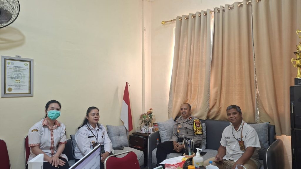 <h4><a href='https://postkotapontianak.com/hadapi-ancaman-karhutla-polsek-sebangki-bersinergi-siapkan-posko-kesehatan/' title='Hadapi Ancaman Karhutla, Polsek Sebangki Bersinergi Siapkan Posko Kesehatan'>Hadapi Ancaman Karhutla, Polsek Sebangki Bersinergi Siapkan Posko Kesehatan</a></h4>