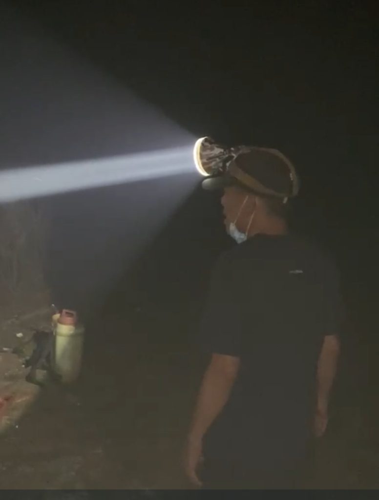 <h4><a href='https://postkotapontianak.com/di-tuding-tidak-peduli-terhadap-karhutlahampir-sepekan-wabup-bersama-masyarakat-peduli-api-dan-bpbd-di-tengah-hutan/' title='Di Tuding Tidak Peduli Terhadap Karhutla,Hampir Sepekan Wabup Bersama Masyarakat Peduli Api dan BPBD di Tengah Hutan'>Di Tuding Tidak Peduli Terhadap Karhutla,Hampir Sepekan Wabup Bersama Masyarakat Peduli Api dan BPBD di Tengah Hutan</a></h4>