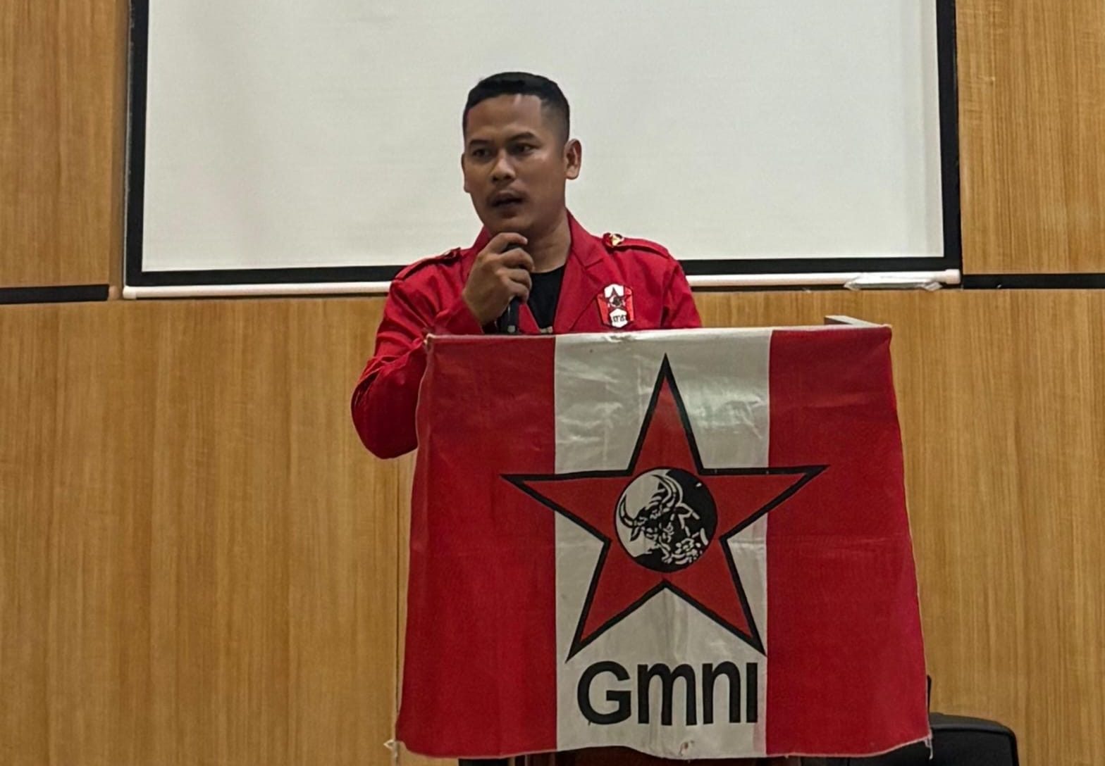 PERNYATAAN TEGAS KETUA DPC GMNI MEMPAWAH Terkait Dugaan Pembakaran Lahan oleh Oknum Anggota DPRD Kabupaten Mempawah