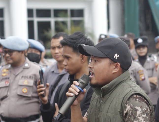 HMI Mempawah Kecam Oknum DPRD yang Diduga Bakar Lahan dan Siap Tempuh Jalur Hukum!