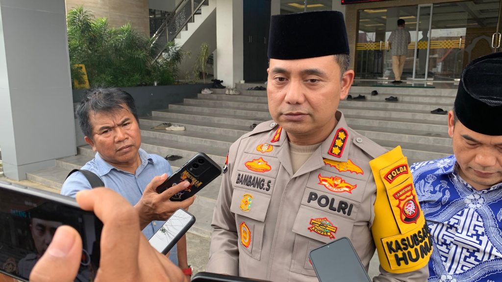 <h4><a href='https://postkotapontianak.com/oknum-pejabat-perumdam-bengkayang-terjaring-ott-polda-kalbar/' title='Oknum Pejabat Perumdam Bengkayang Terjaring OTT Polda Kalbar'>Oknum Pejabat Perumdam Bengkayang Terjaring OTT Polda Kalbar</a></h4>