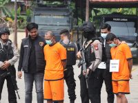 Mengerikan! 47 Adegan Rekonstruksi Pembunuhan Ibu-Anak di Landak, Polisi Ungkap Rencana Tersangka
